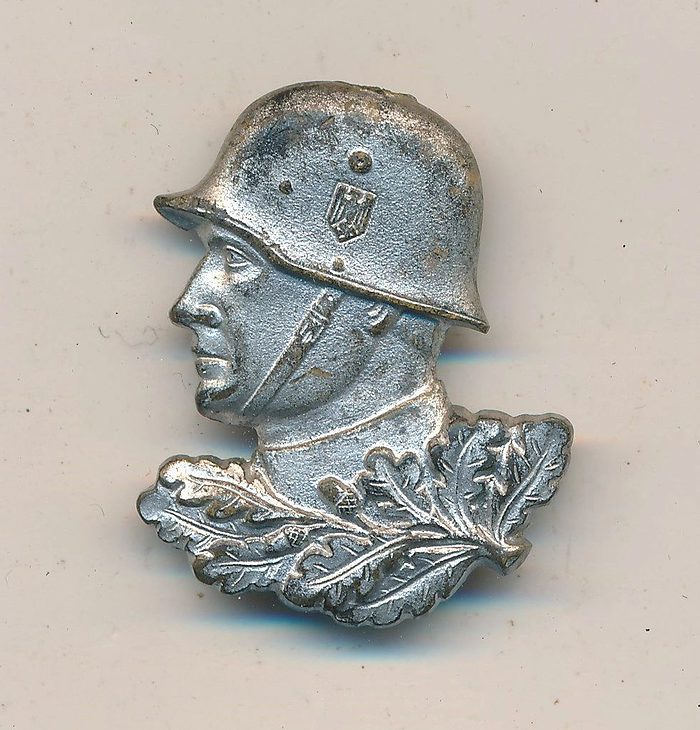 SOLD - Impressive Wehrmacht Heer Soldier Tinnie