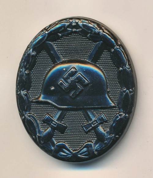 107 Marked Black Wound Badge