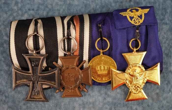 4 Place Third Reich era Medal Bar