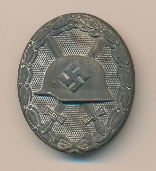 65 Marked Wound Badge in Silver