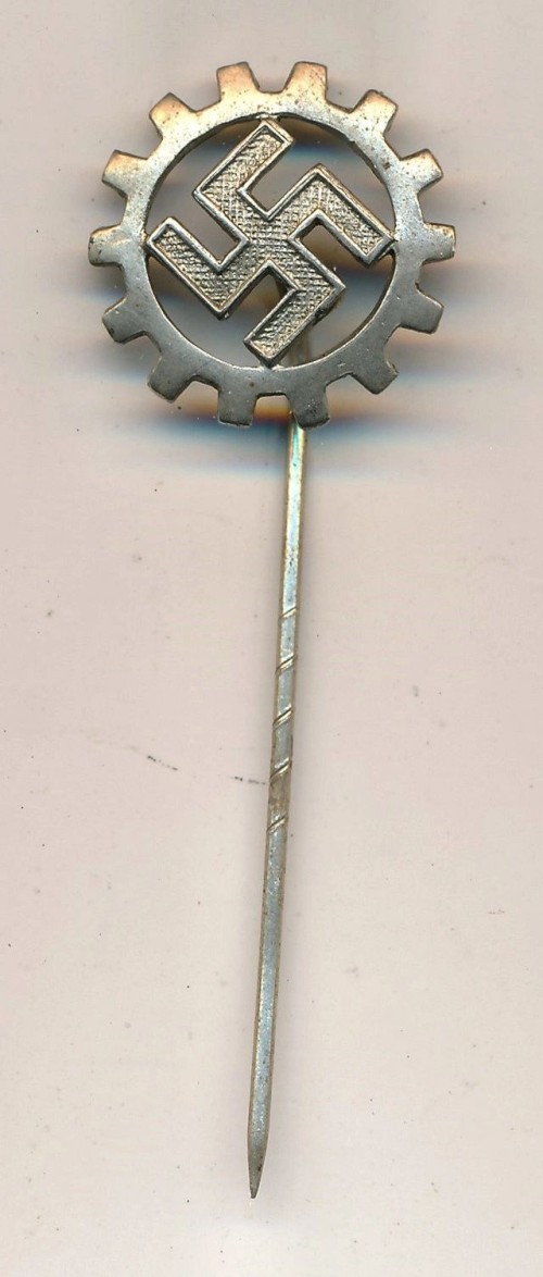 DAF Membership Stickpin