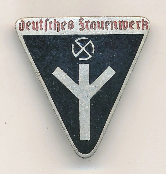 Deutsches Frauenwerk Membership Pin