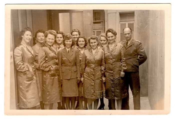 Group Photo of Luftwaffe Helferin