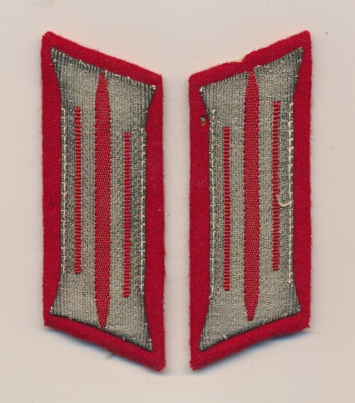 Heer Artillery EM/NCO Waffenrock Collar Tabs