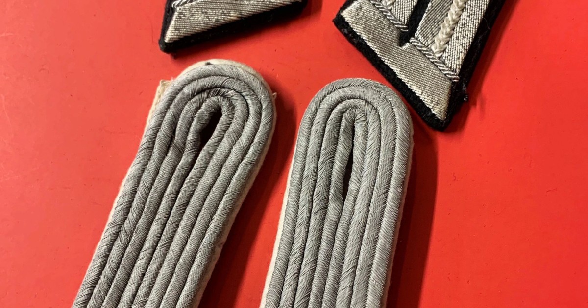 Heer Infantry Oberleutnant Shoulder Boards & Collar Tabs Set