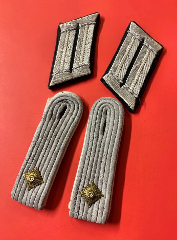 Heer Infantry Oberleutnant Shoulder Boards & Collar Tabs Set