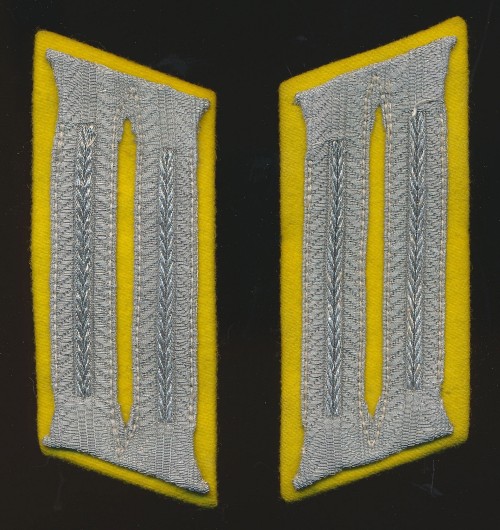 Heer Signals EM/NCO Waffenrock Collar Tabs