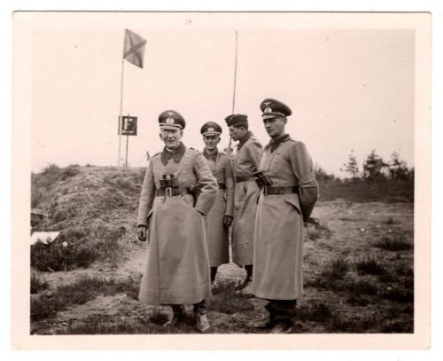 Photo of Heer Officers during War Games