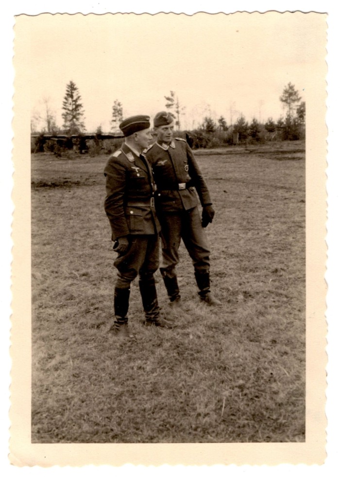 Photo of Luftwaffe Officers w/ Pilot Badge