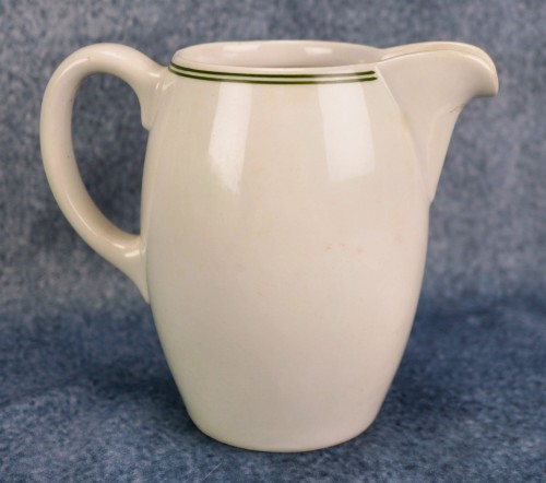 Porcelain DAF Serving Creamer