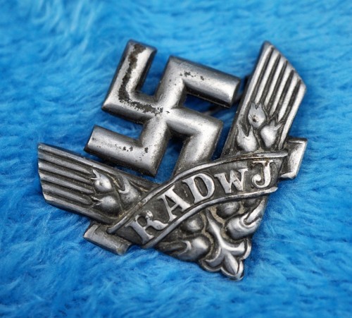 RADwJ War Helpers Badge