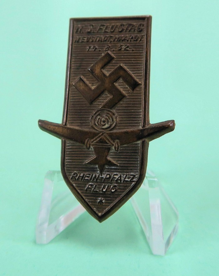 SOLD - 1932 dated NS Flugtag Rheinpfalzflug tinnie - Image 2
