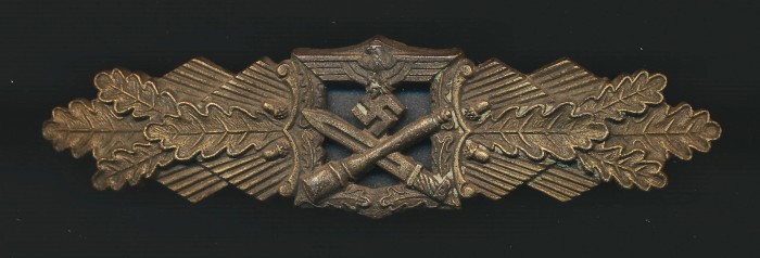 SOLD - A.G.M.u.K. Marked Close Combat Clasp in Bronze