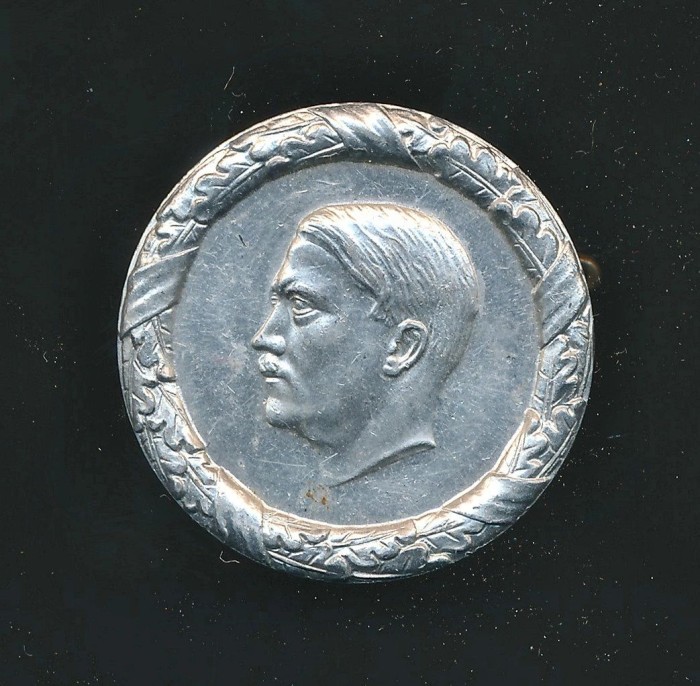 SOLD - Adolf Hitler 1935-1936 Tinnie