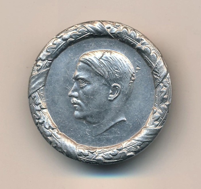 SOLD - Adolf Hitler 1935-1936 Tinnie