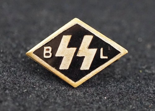 SOLD - Belgian SS Beschermende Leden Membership Pin