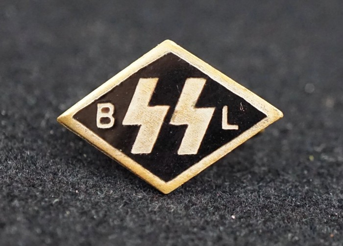 SOLD - Belgian SS Beschermende Leden Membership Pin