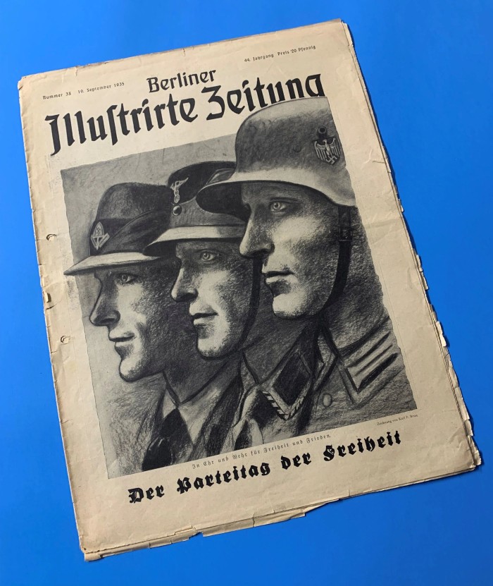 SOLD - Berliner Illustrierter Zeitung Newspaper Issue