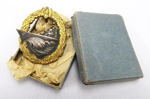 SOLD - Boxed Kriegsmarine Destroyer Badge by Schwerin