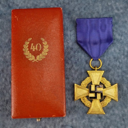 SOLD - Cased 40 Year Faithful Service Medal