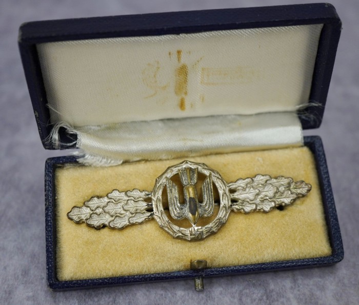 SOLD - Cased Luftwaffe Bomber Clasp in Silver in Tombak