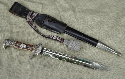 SOLD - Clamshell Style Police Bayonet