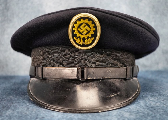 SOLD - DAF Visor Cap w/ RZM tag - Image 2