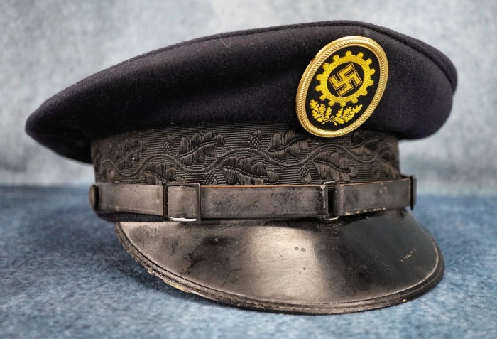 SOLD - DAF Visor Cap w/ RZM tag - Image 3