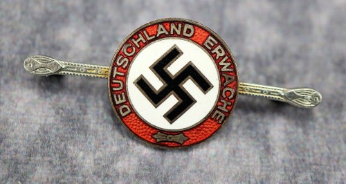 SOLD - DEUTSCHLAND ERWACHE enamel pin tie clip