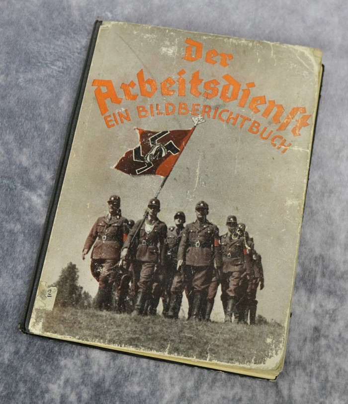 SOLD - Der Arbeitsdienst Book