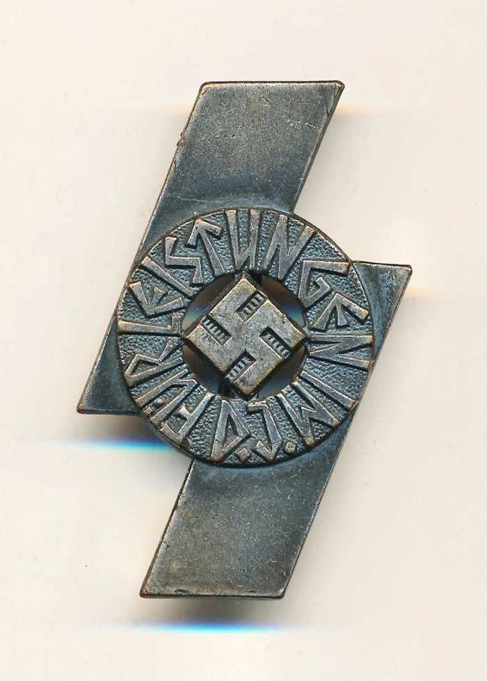 SOLD - Deutsches Jungvolk Proficiency Badge in Silver