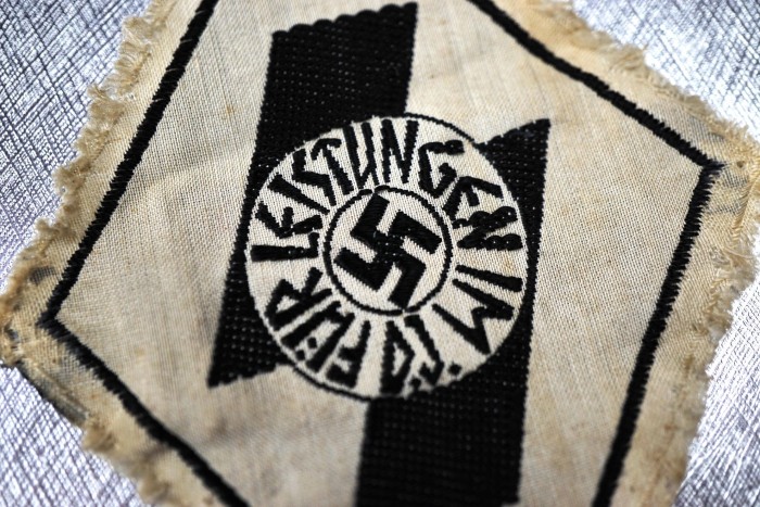 SOLD - Deutsches Jungvolk Proficiency Badge in cloth w/ rzm tag - Image 4
