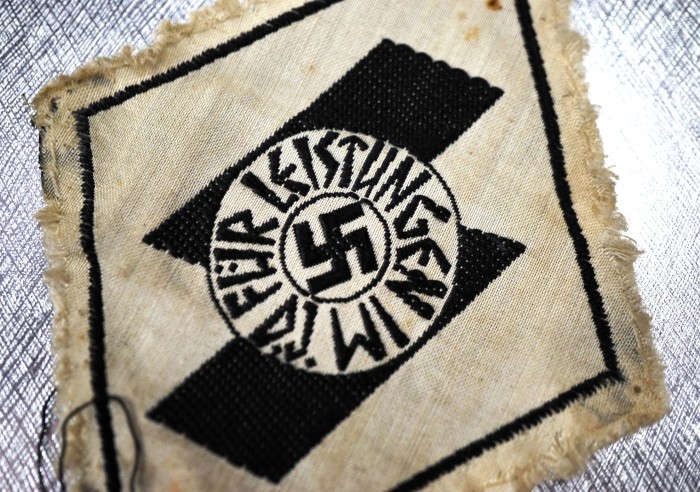 SOLD - Deutsches Jungvolk Proficiency Badge in cloth w/ rzm tag - Image 5
