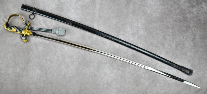 SOLD - Distributor Marked Heer Officer Sword by Carl Eickhorn - Image 4