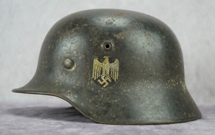 SOLD - EX-WHITE WASH Heer M40 Combat Helmet - NAMED