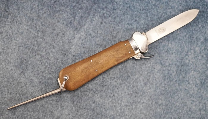 SOLD - Fallschirmjäger Gravity Knife by Paul Weyersberg