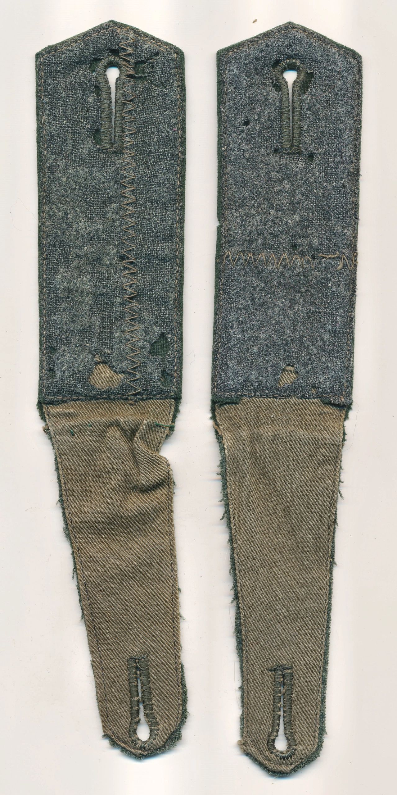 SOLD - First Pattern Heer Enlisted Ranks Shoulder Straps - Image 4