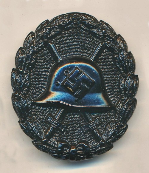 SOLD - First Pattern Wound Badge in Black