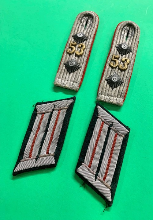 SOLD - Heer Artillery Regiment 53 Hauptmann Shoulder Boards & Collar Tabs Set