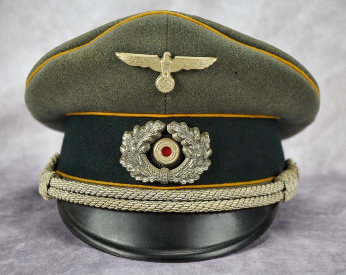 SOLD - Heer Cavalry Officer Visor Cap