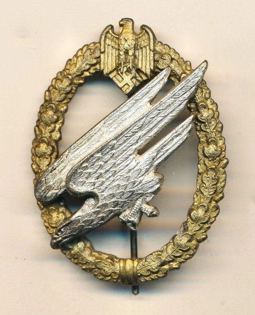 SOLD - Heer Fallschirmjäger Badge by Juncker