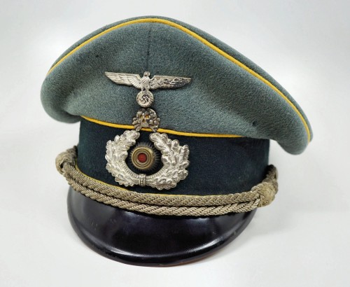 SOLD - Heer Kavallerie Regiment 5 Officer Visor Cap