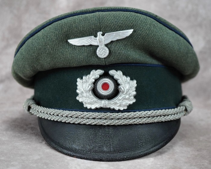 SOLD - Heer Medical Officer's Visor Cap