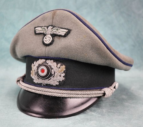 SOLD - Heer Medical Officer's Visor Cap