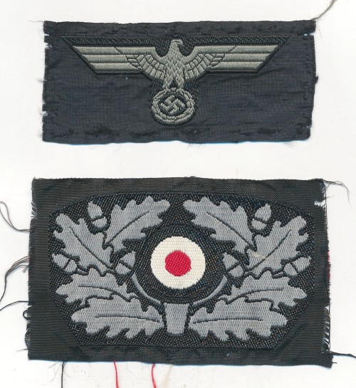 SOLD - Heer Panzer Beret Insignia Set