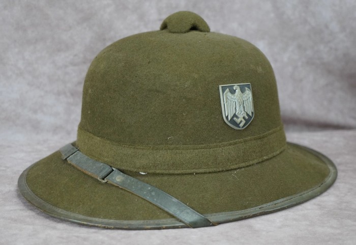 SOLD - Heer Tropical Pith Helmet