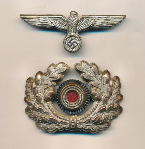 SOLD - Heer Visor Cap Insignia Set