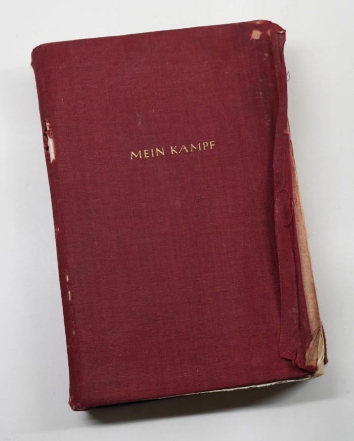 SOLD - Hitler Youth Weihnachtsfest 1940 Presented Mein Kampf