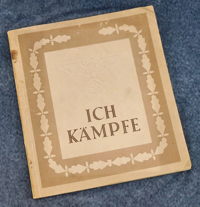 SOLD - Ich Kämpfe Book