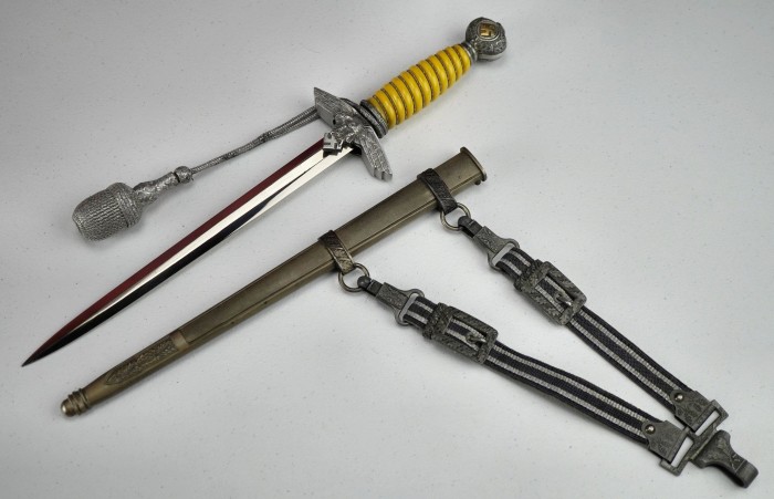 SOLD - Impressive Luftwaffe Dress Dagger w/ Hangers by Paul Weyersburg